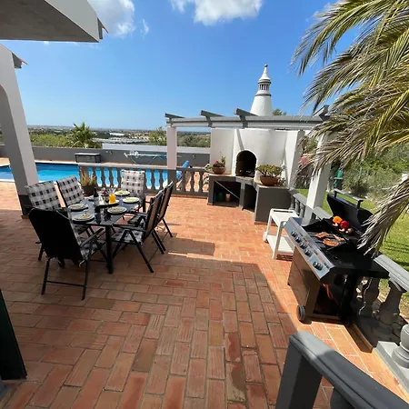 Monte Alegrete With Sea View Villa *