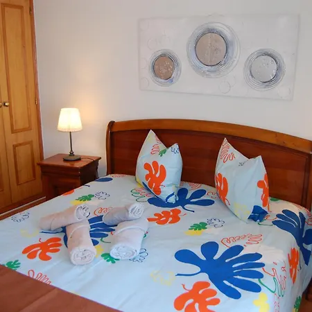 Monte Alegrete With Sea View Villa
